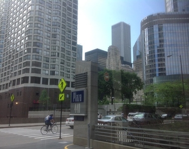 440 North Wabash Street - Photo Thumbnail 5