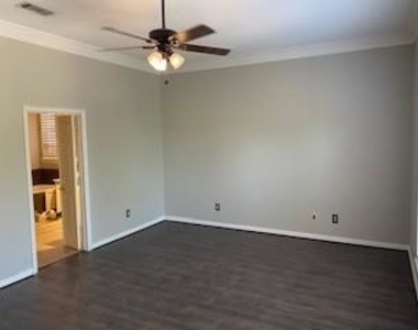 2602 Garden Ridge Lane - Photo Thumbnail 16