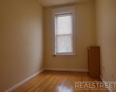 1457 Bay Ridge Parkway - Photo Thumbnail 9