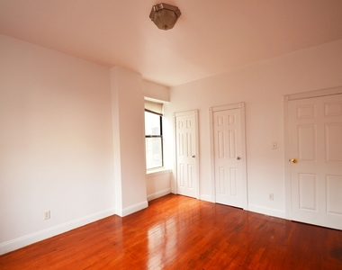 521 West 180th Street - Photo Thumbnail 10