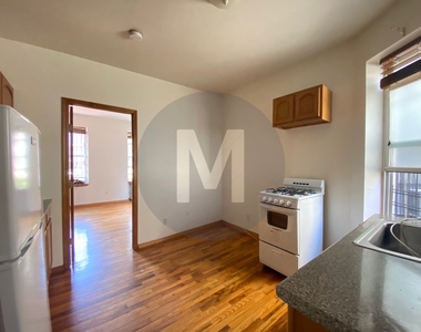 341 East 76th Street - Photo Thumbnail 4