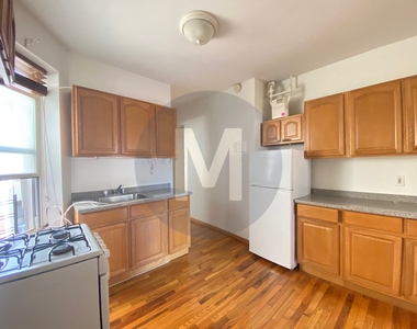 341 East 76th Street - Photo Thumbnail 3