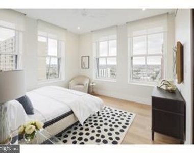 1403 Spruce Street - Photo Thumbnail 2