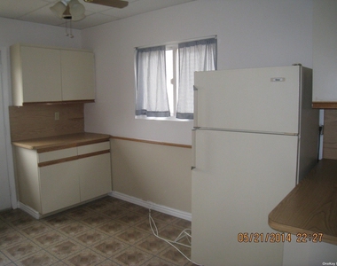 474 Lindell Boulevard - Photo Thumbnail 1