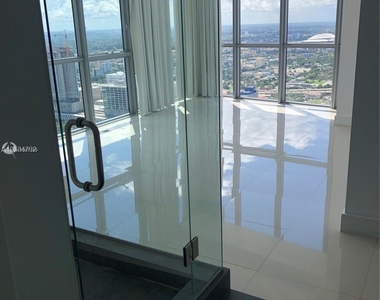 1100 Biscayne Blvd - Photo Thumbnail 7