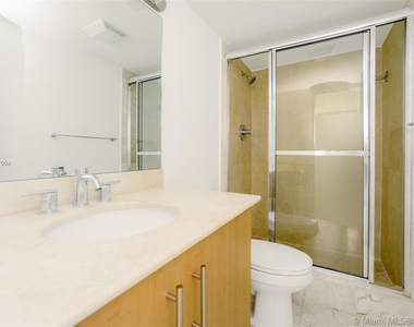 10275 Collins Ave - Photo Thumbnail 10