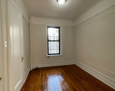 717 West 177th Street - Photo Thumbnail 4