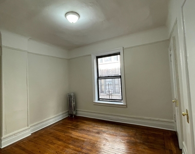 717 West 177th Street - Photo Thumbnail 2