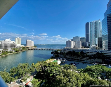 495 Brickell Ave - Photo Thumbnail 1