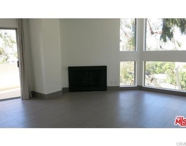 3949 Los Feliz Boulevard - Photo Thumbnail 9