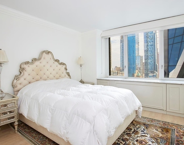 322 W 57th St - Photo Thumbnail 8