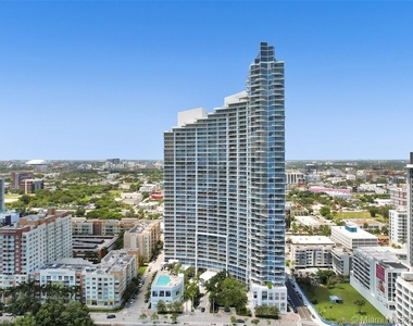 2020 N Bayshore Dr - Photo Thumbnail 19