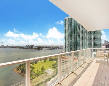 2020 N Bayshore Dr - Photo Thumbnail 5