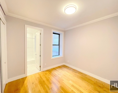 252 West 76th Street - Photo Thumbnail 4