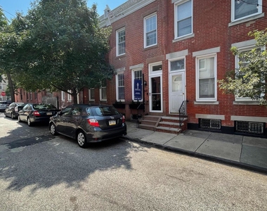 864 N Judson Street - Photo Thumbnail 0