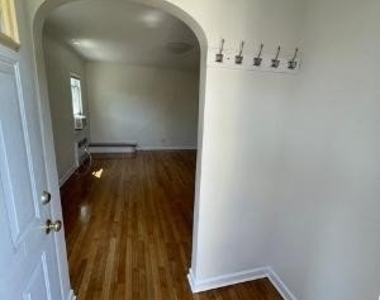 326 E Penn Street - Photo Thumbnail 1