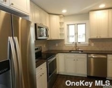 7 Miller Drive - Photo Thumbnail 1