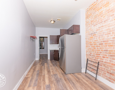 477 Chauncey Street - Photo Thumbnail 4