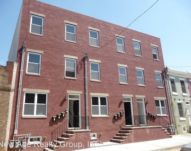 525 N. Budd Street - Photo Thumbnail 0