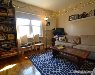 18 Beechcroft St Apt 1 - Photo Thumbnail 6