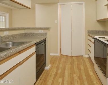 2222 Settlers Way Blvd - Photo Thumbnail 5