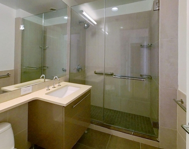 High end sunny luxury 2 beds for rent  West 93rd Street - Photo Thumbnail 6