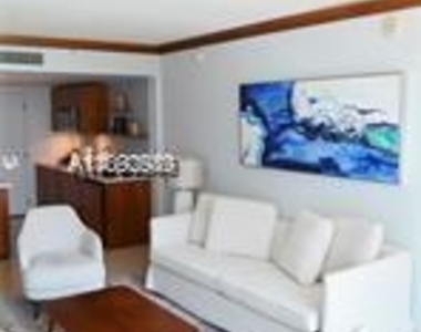 6801 Collins Ave - Photo Thumbnail 7