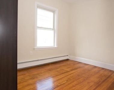 12 Parker Hill Ave Apt 1 - Photo Thumbnail 6