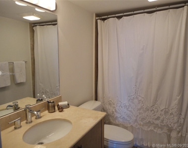 10275 Collins Ave - Photo Thumbnail 10