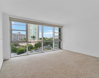 2451 Brickell Ave - Photo Thumbnail 6