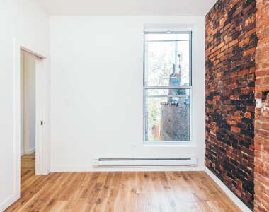 459 Chauncey Street - Photo Thumbnail 3