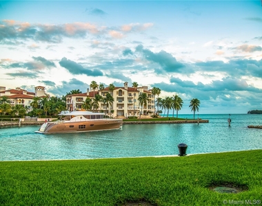 15513 Fisher Island Dr - Photo Thumbnail 9