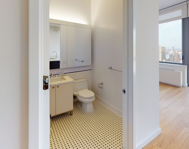 808 Columbus Avenue - Photo Thumbnail 8