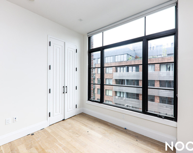 329 Gates Ave - Unit: 403 - Photo Thumbnail 17