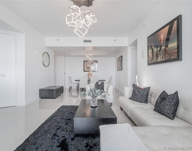 15811 Collins Ave - Photo Thumbnail 9