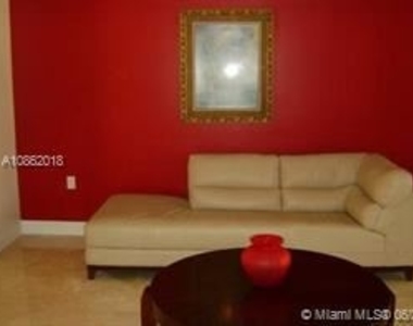 16275 Collins Ave - Photo Thumbnail 9