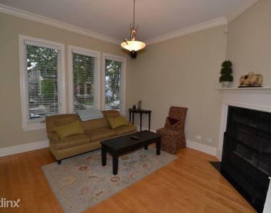 3444 N. Hoyne, Unit 1 - Photo Thumbnail 3