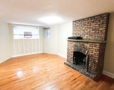 2242 N Halsted St Gdn - Photo Thumbnail 2