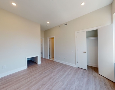 2155 N Darien St Unit 3 - Photo Thumbnail 1