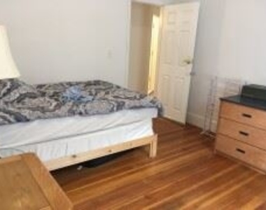 29 Brackett St - Photo Thumbnail 4