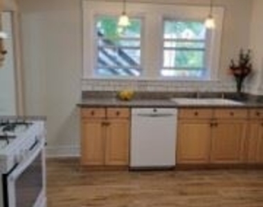 103 Ripley St # 103 - Photo Thumbnail 16