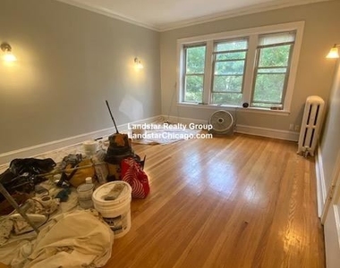 1542 W Albion Ave - Photo Thumbnail 10