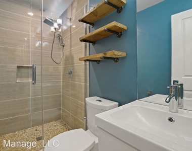 707 18th St Ne Apt #1 - Photo Thumbnail 17