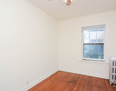 3510 N. Wolcott, Unit 2 - Photo Thumbnail 13