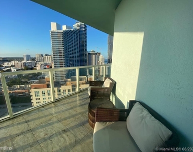 1900 N Bayshore Dr Apt 2314 - Photo Thumbnail 11