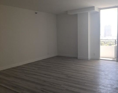 10390 Wilshire Blvd Apt 1406 - Photo Thumbnail 8