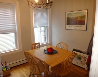 568 Green St Apt 2 - Photo Thumbnail 3