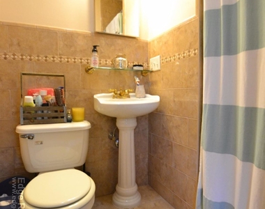 5 Delaware Pl Apt 3 - Photo Thumbnail 11