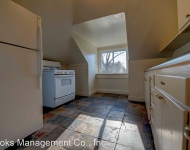 5708 Pimlico Rd - Photo Thumbnail 7