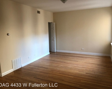 4433 W Fullerton Ave - Photo Thumbnail 1